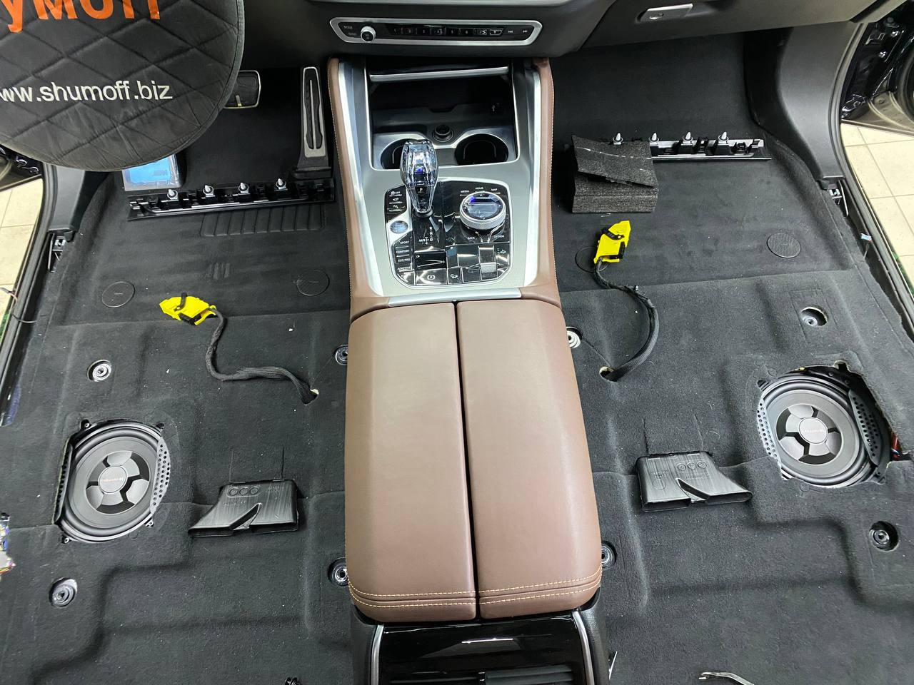 Установка автозвука